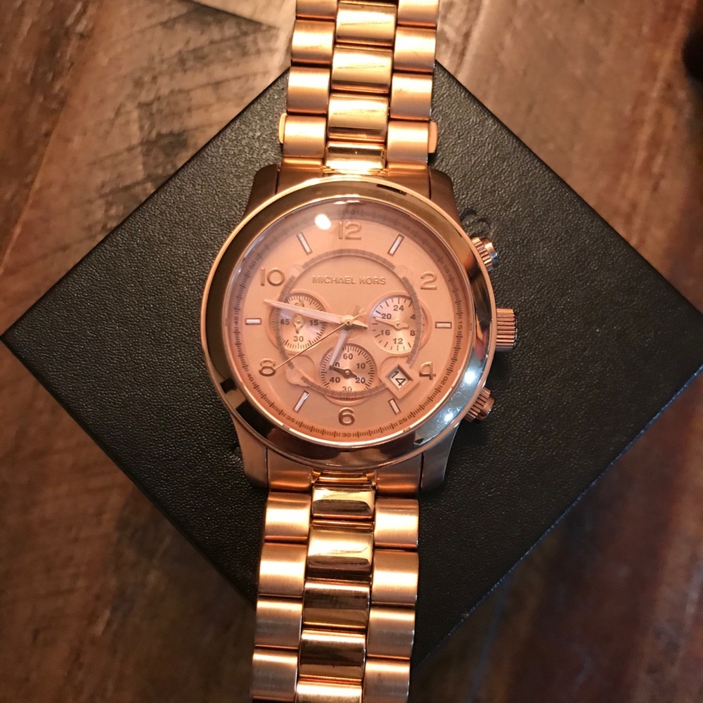 Michael Kors Rose Gold Watch. Michael Kors Collect
